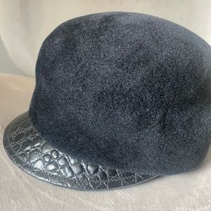 Eric Javitz Polo? Hat